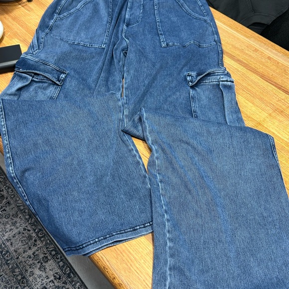 HALARA Women’s Denim Cargo Pants
XL Tall - Picture 7 of 10